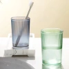 أزواج الأطفال يغسلون أسنانهم وينظفون أسنانهم وينظفون أسنانهم Item Picture